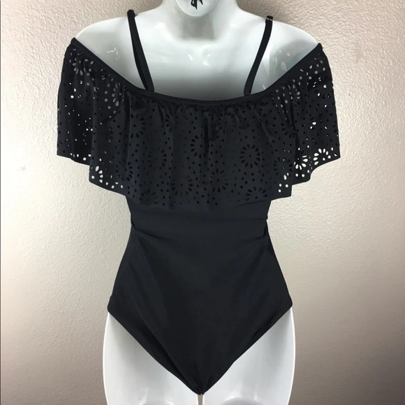 Small Black Of shoulders swimsuit - Picture 6 of 8